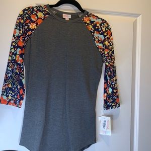 New with tags Xs Lularoe Randy top.